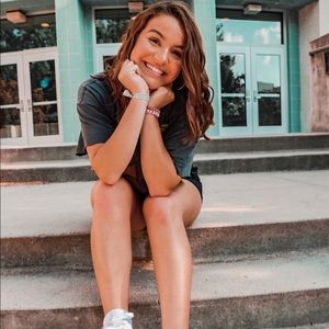 Meet your Posher, Athena